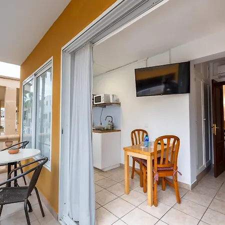 Hostal Doris - Adults Only Colonia de Sant Jordi Room photo