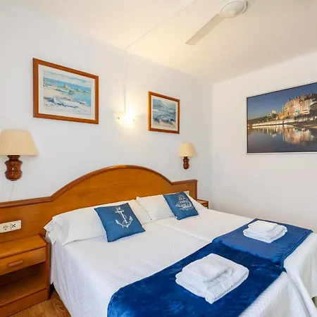 Hostal Doris - Adults Only Colonia de Sant Jordi Exterior photo