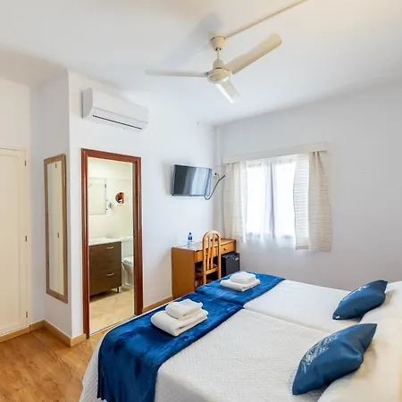 Hostal Doris - Adults Only Colonia de Sant Jordi Exterior photo