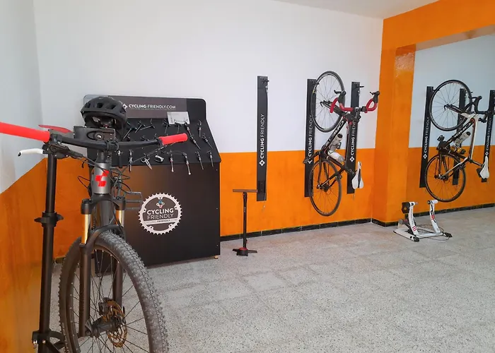 Hostal Doris - Adults Only