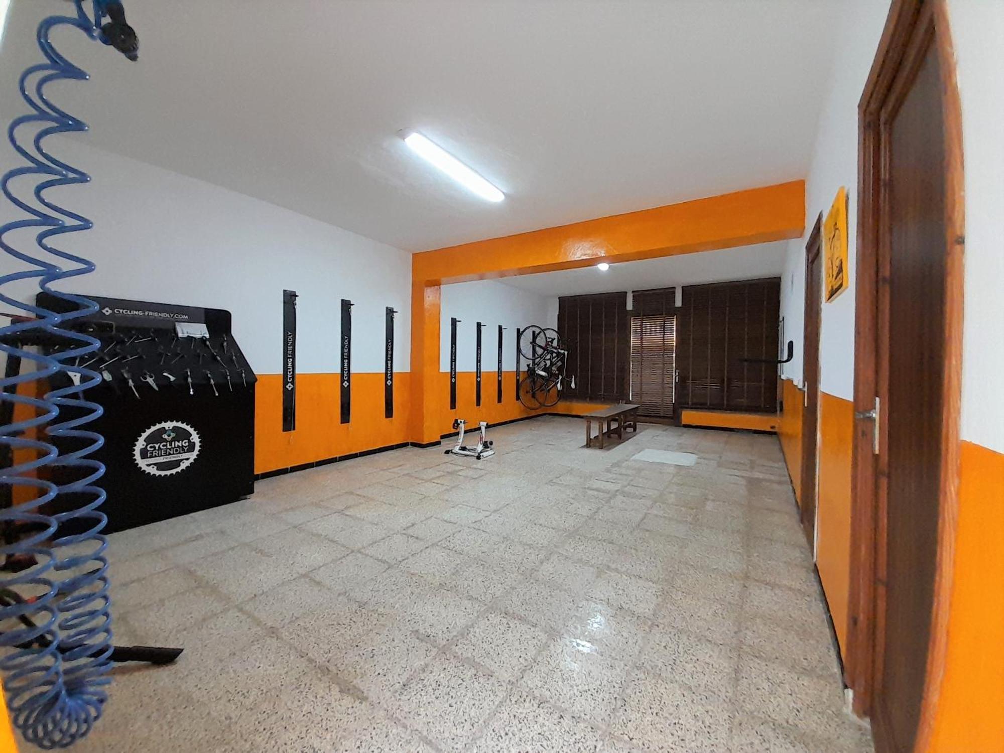 Pensión Doris - Adults Only 2*